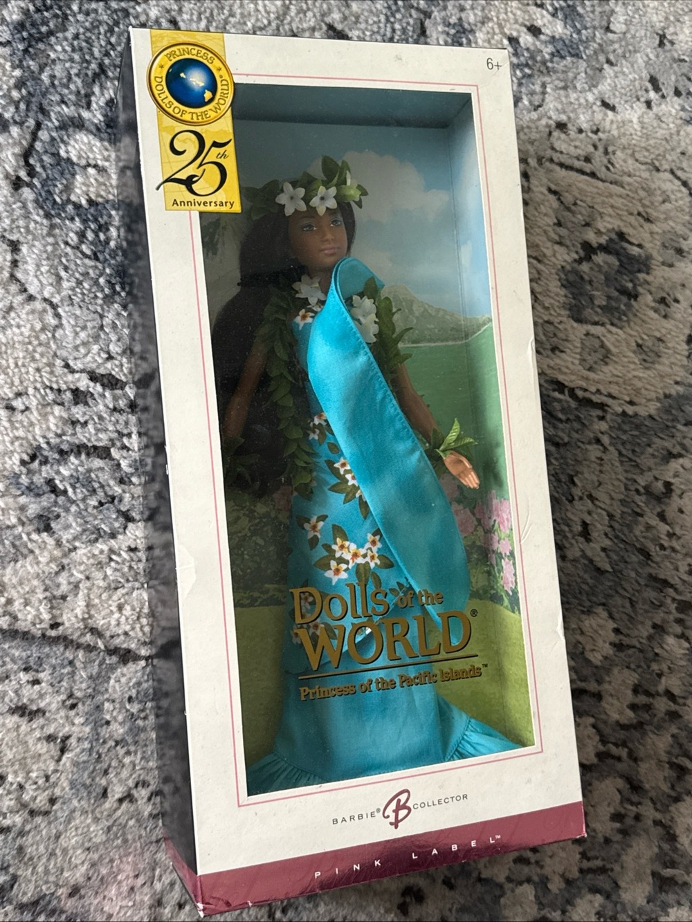 Barbie Dolls of the World Princess of the Pacific Islands new with box wear